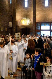 don_mirco_pasini_entra_nella_nostra_comunita_3_20121222_1246344981
